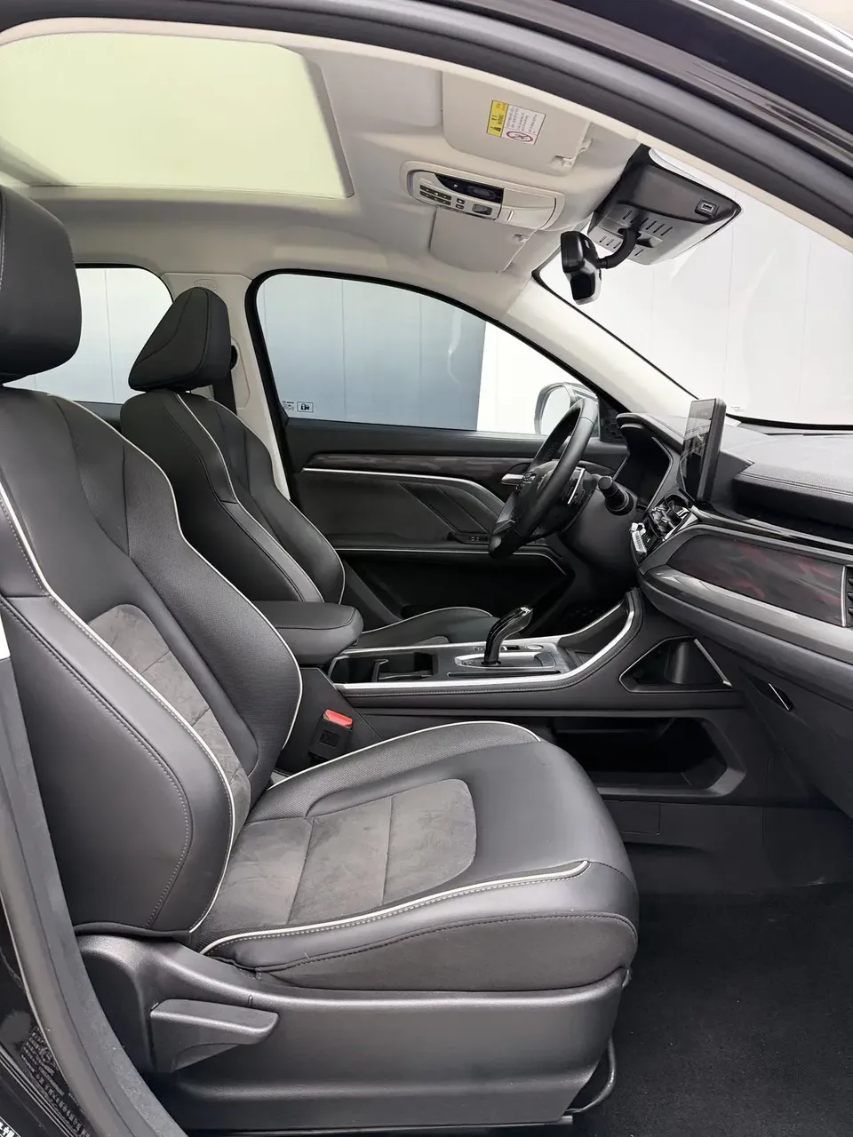 Haval H6 Haval H6 2021 Second generation 1.5T automatic champion version 2022 — миниатюра 5