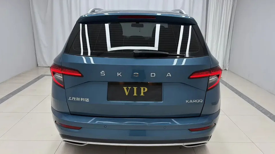 Skoda Karoq Korok 2023 TSI280 Luxury Edition 2023 — thumbnail 2