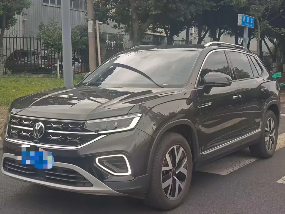Volkswagen Tayron Tanyue 2023 280TSI 2WD Luxury Plus Advanced Edition 2023 — photo 1, buy with delivery to Moscow