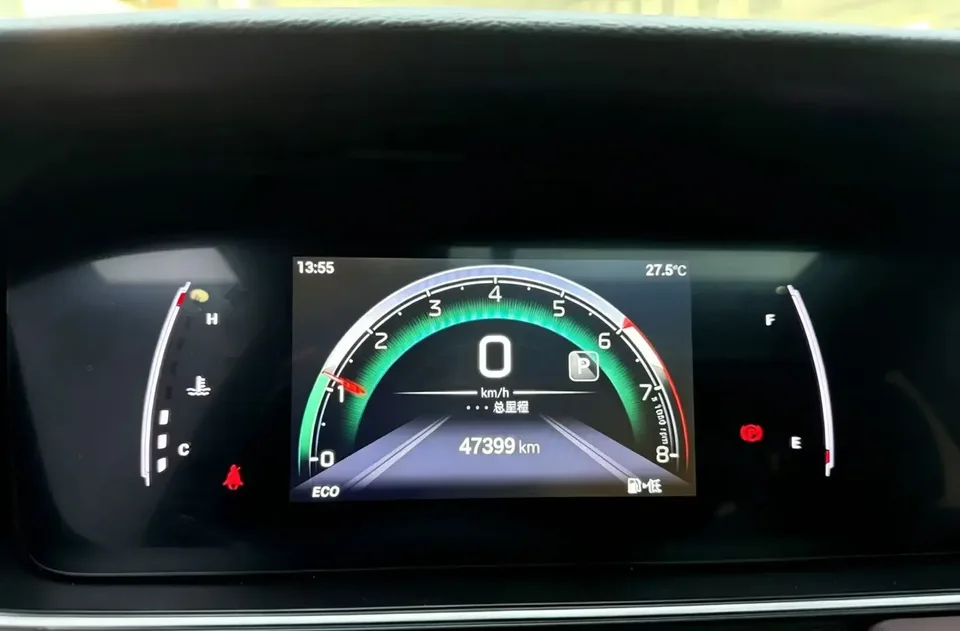 GAC Trumpchi M6 Trumpchi M6 2021 270T Automatic Deluxe Edition 7 Seaters 2023 — thumbnail 3
