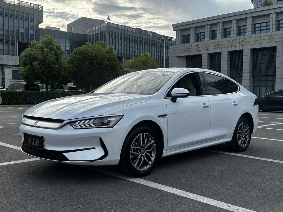 BYD Qin PLUS EV Qin PLUS EV 2024 Honor Edition 420KM Leading Model 2024 — photo 1, buy with delivery to Moscow