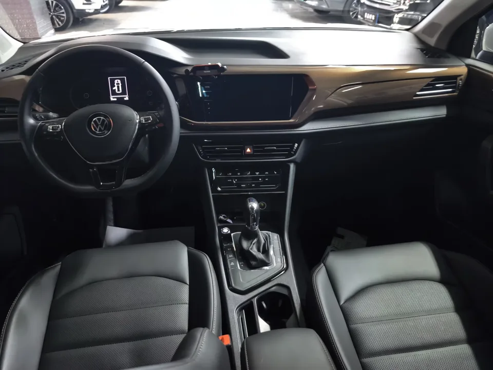 Volkswagen Tharu tuyue 2022 280TSI 2WD Deluxe Edition 2023 — thumbnail 3