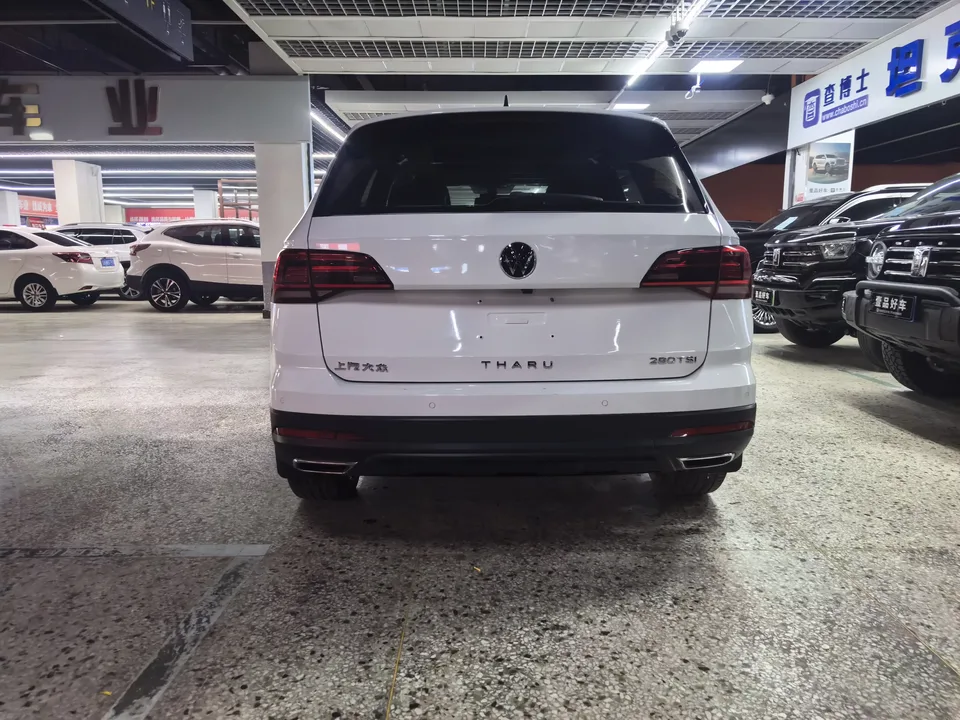 Volkswagen Tharu tuyue 2022 280TSI 2WD Deluxe Edition 2023 — thumbnail 5