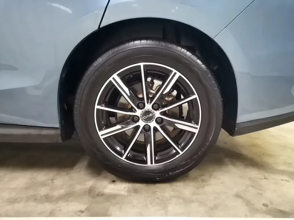 BYD Seal 06DM Seal 06DM 2024 DM-i 80KM Premium 2024 — миниатюра 3