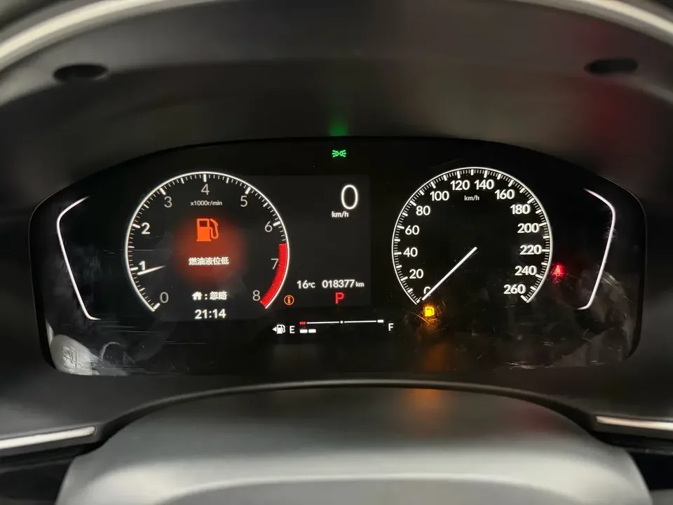 Honda CIVIC Civic 2022 180TURBO CVT Sport Edition 2023 — миниатюра 5