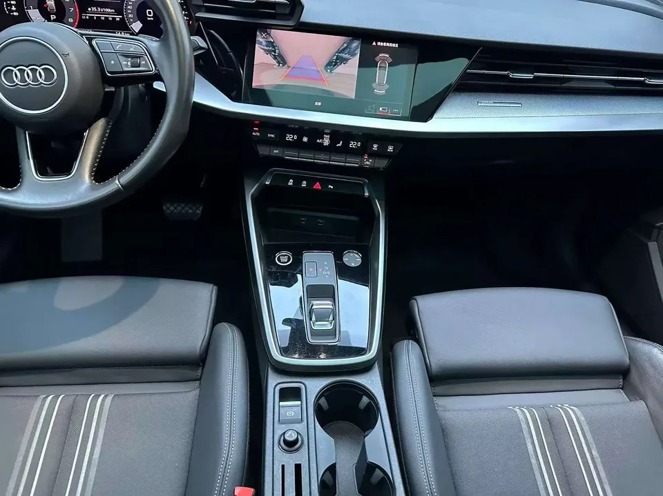 Audi A3 Audi A3 2021 Sportback 35 TFSI Stylish and sporty 2022 — thumbnail 3