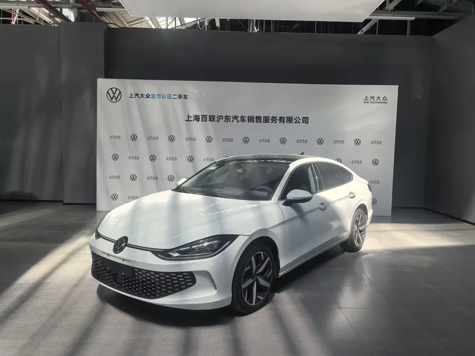 Volkswagen Lamando Lingdu 2025 Lingdu L 280TSI DSG Cool Edition 2024 — photo 1, buy with delivery to Moscow
