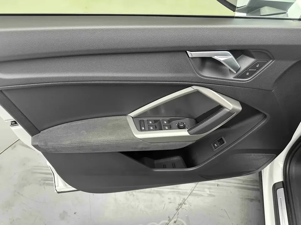 Audi Q3 Audi Q3 2022 35 TFSI Stylish Dynamic 2022 — thumbnail 3