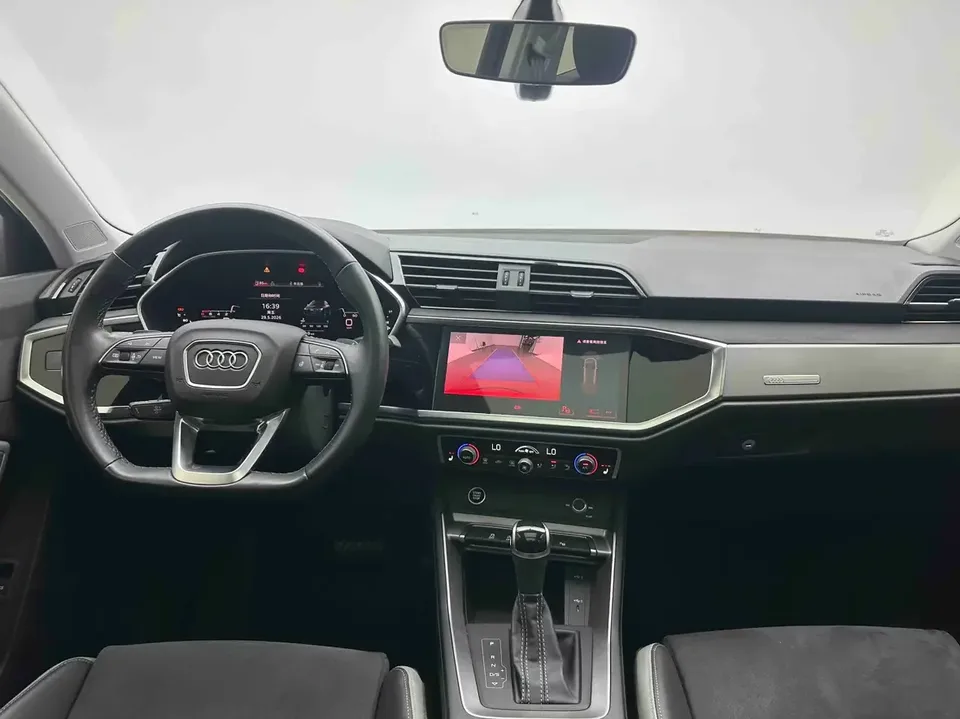Audi Q3 Audi Q3 2022 35 TFSI Stylish Dynamic 2022 — thumbnail 4