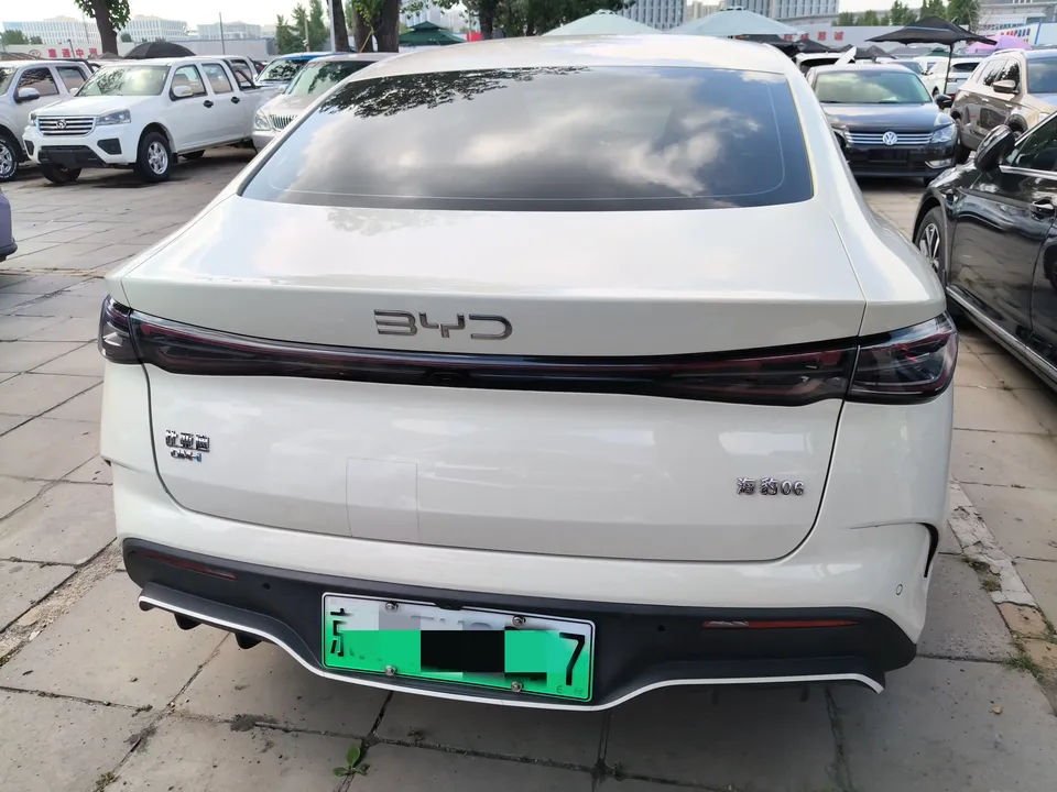 BYD Seal 06DM Seal 06DM 2024 DM-i 80KM Deluxe 2024 — thumbnail 2