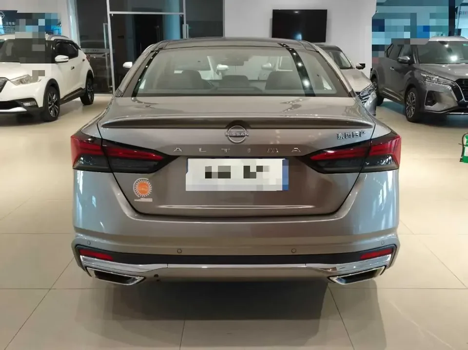 Nissan Altima Sound of nature 2022 2.0L XL-Upr Premium Edition 2022 — thumbnail 2