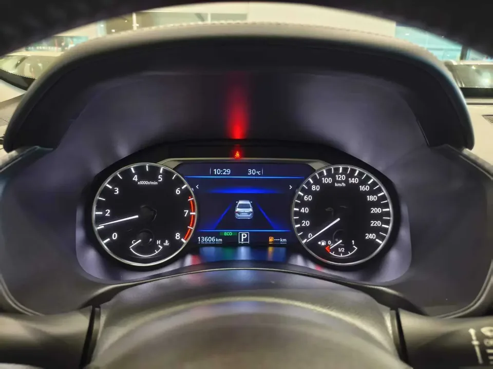 Nissan Altima Sound of nature 2022 2.0L XL-Upr Premium Edition 2022 — thumbnail 5