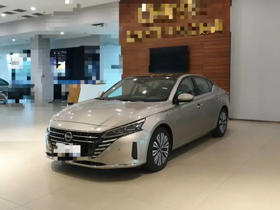 Nissan Altima Sound of nature 2022 2.0L XL-Upr Premium Edition 2022 — photo 1, buy with delivery to Moscow