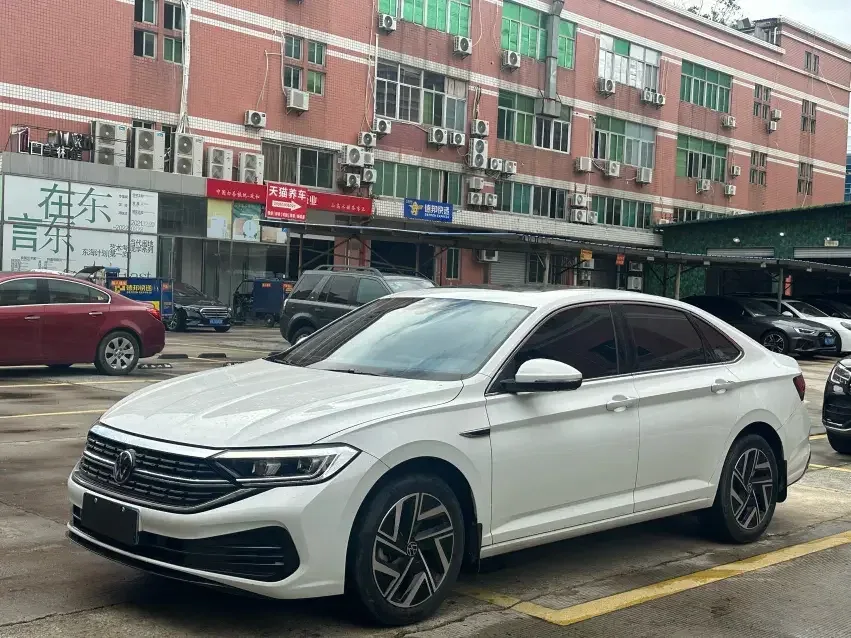 Volkswagen Sagitar Sagitar 2023 300TSI DSG Beyond Edition 2024 — photo 1, buy with delivery to Moscow