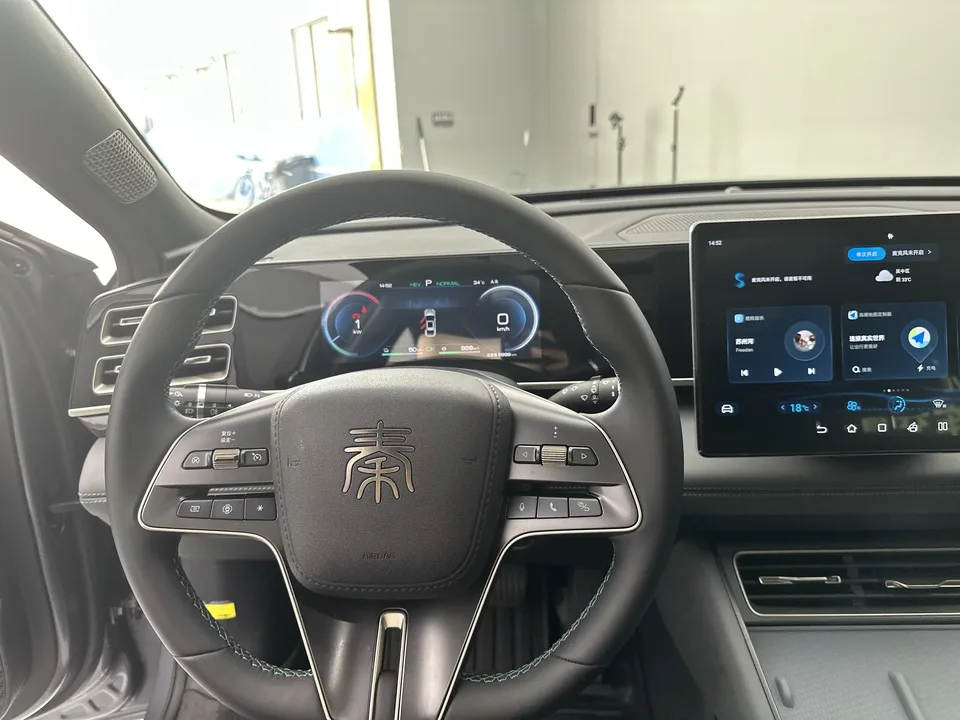 BYD Qin L DM Qin L DM 2024 DM-i 120KM Leading Type 2024 — thumbnail 5