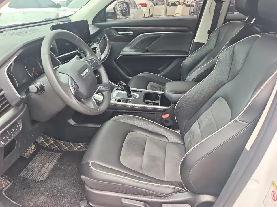 Haval H6 Haval H6 2023 National Trend Edition 1.5T Automatic City Edition 2023 — thumbnail 3