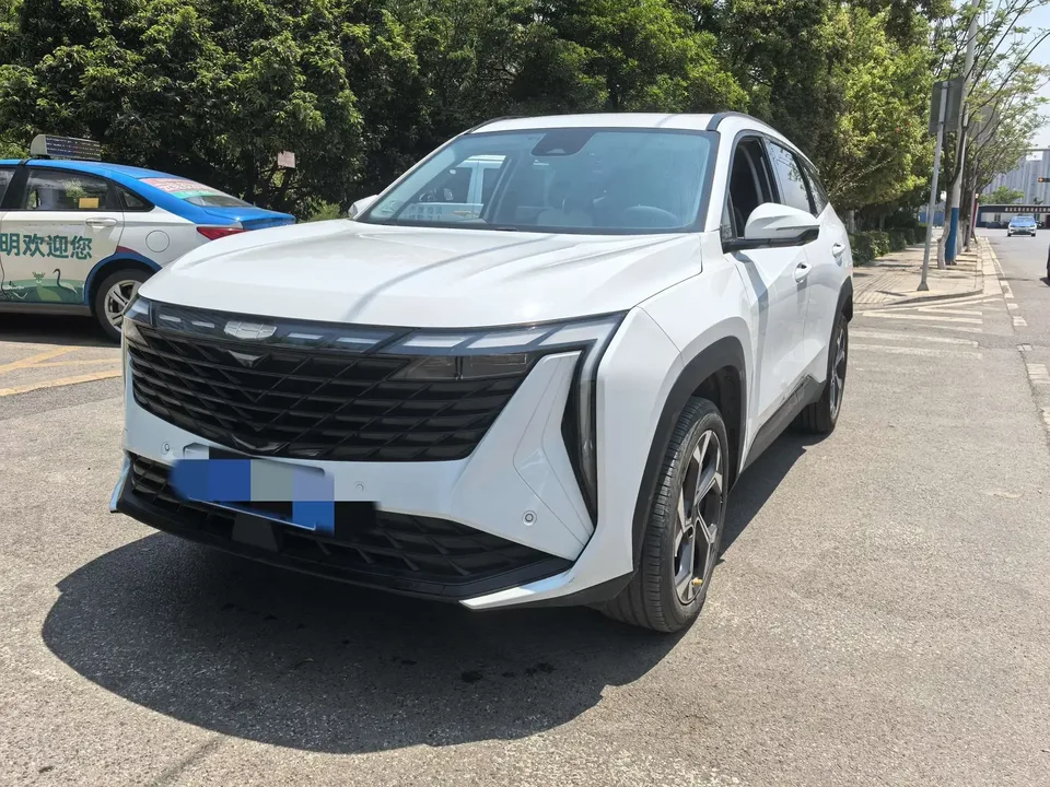 Geely Atlas L Boyue L 2023 1.5TD DCT Premium 2023 — photo 1, buy with delivery to Moscow