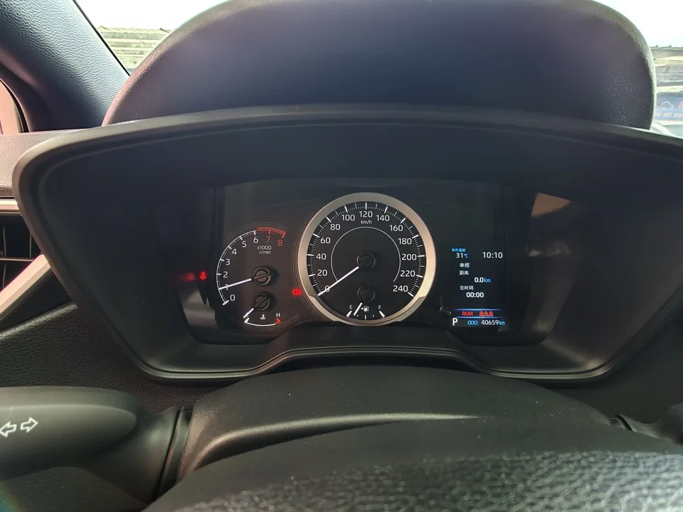 Toyota Levin Lei Ling 2022 185T CVT Sports Edition 2023 — thumbnail 3