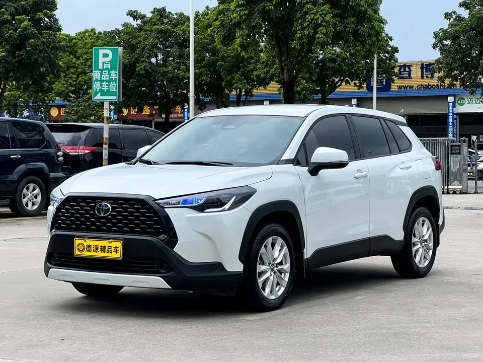 Toyota CorollaCross Corolla Sharp 2024 2.0L CVT Pioneer Edition 2025 — photo 1, buy with delivery to Moscow
