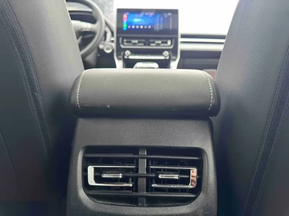 Haval M6 Haval M6 2021 PLUS 1.5T DCT Luxury Intelligent Connection 2022 — thumbnail 3