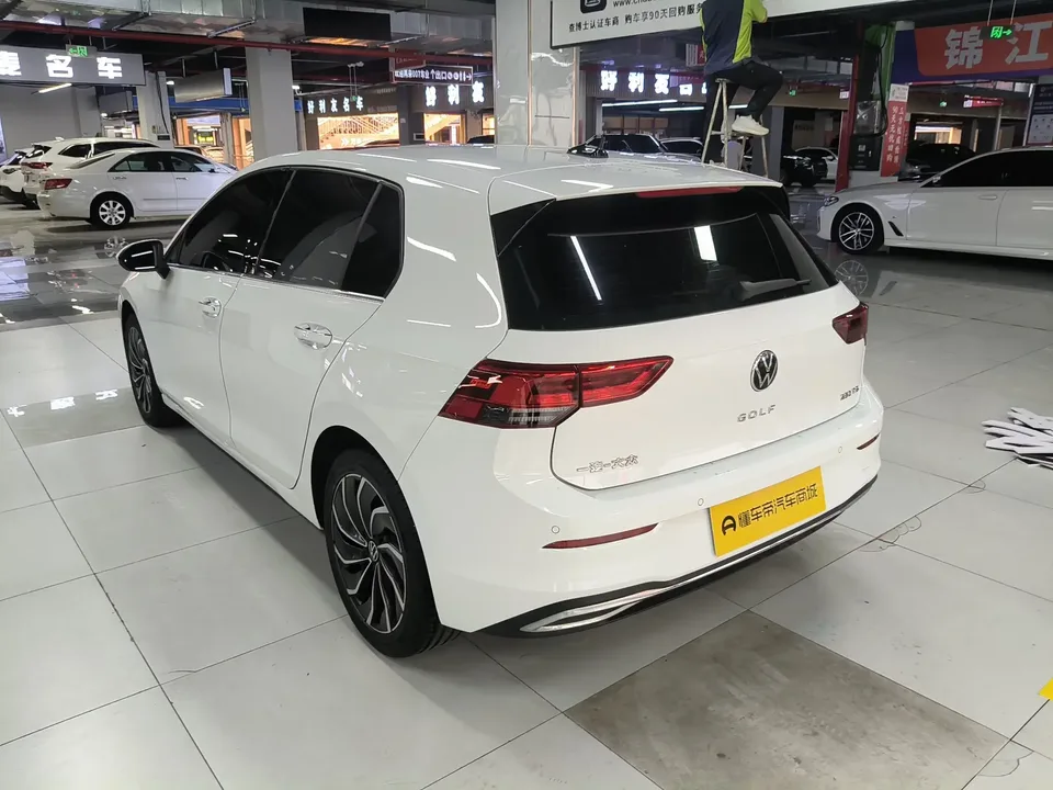 Volkswagen Golf golf 2024 280TSI DSG Pro Expert Edition 2025 — thumbnail 4
