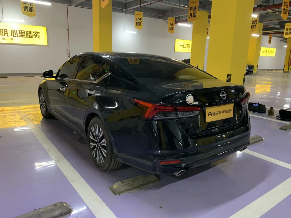 Nissan Altima Sound of nature 2022 2.0L XL-TLS Enjoy Edition 2024 — thumbnail 4