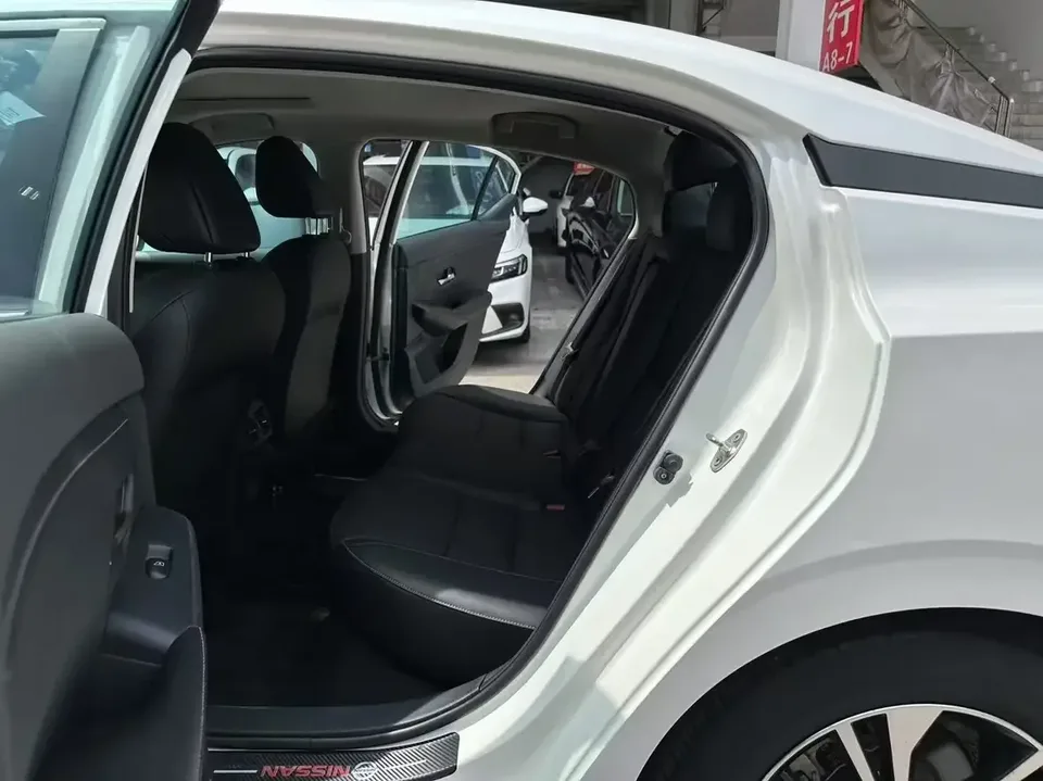 Nissan Sylphy Sylphy 2023 Modified 1.6L CVT Intelligent Driving Edition 2023 — thumbnail 3