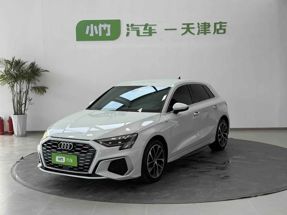Audi A3 Audi A3 2022 Sportback 35 TFSI: A progressive sports model 2022 — photo 1, buy with delivery to Moscow