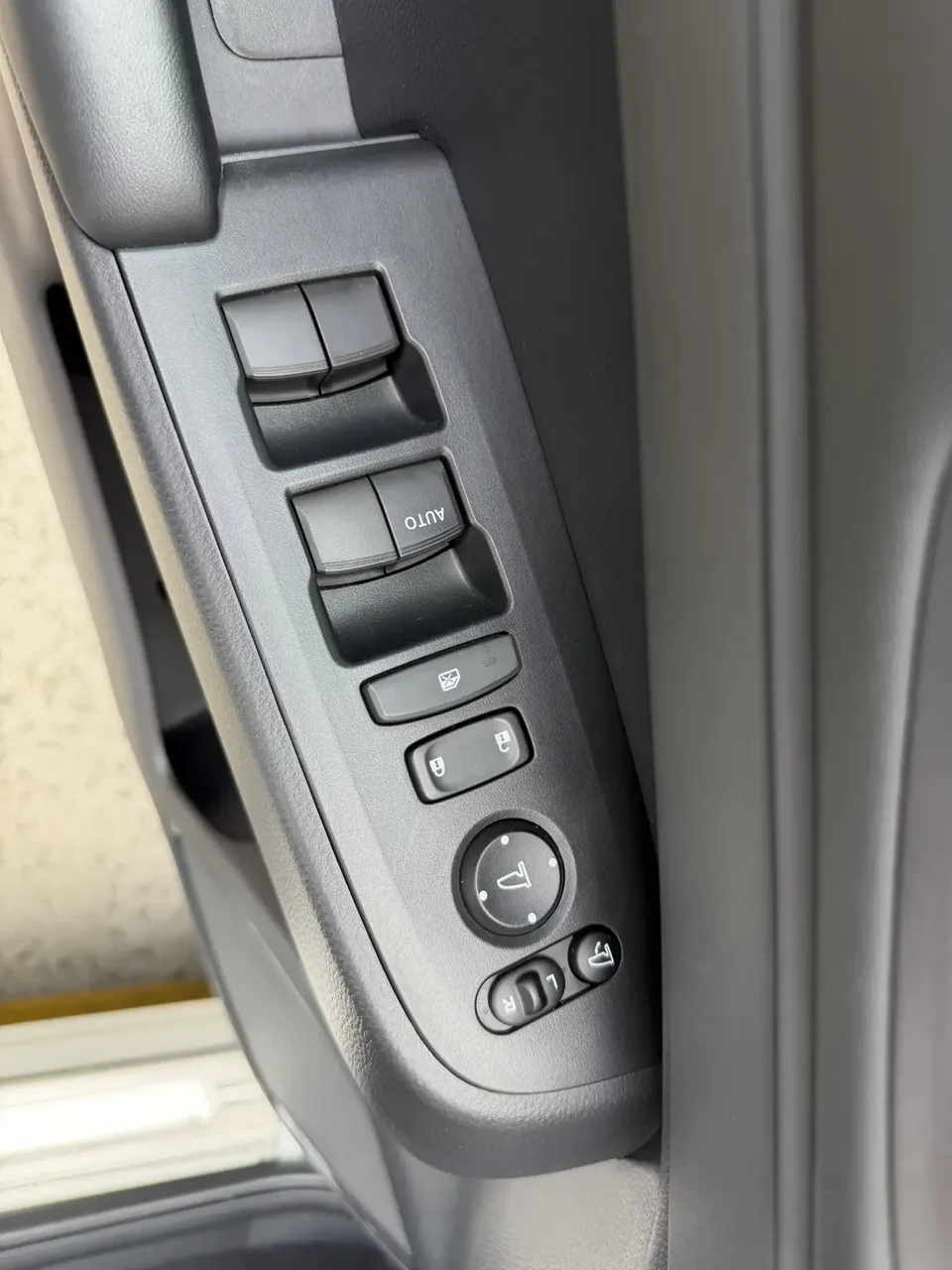 Honda VEZEL Binzhi 2023 1.5L CVT Elite Edition 2023 — thumbnail 3