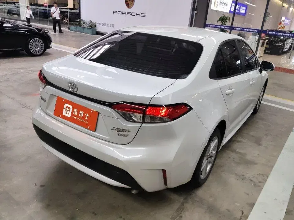 Toyota Levin Lei Ling 2022 185T CVT Deluxe Edition 2022 — thumbnail 2
