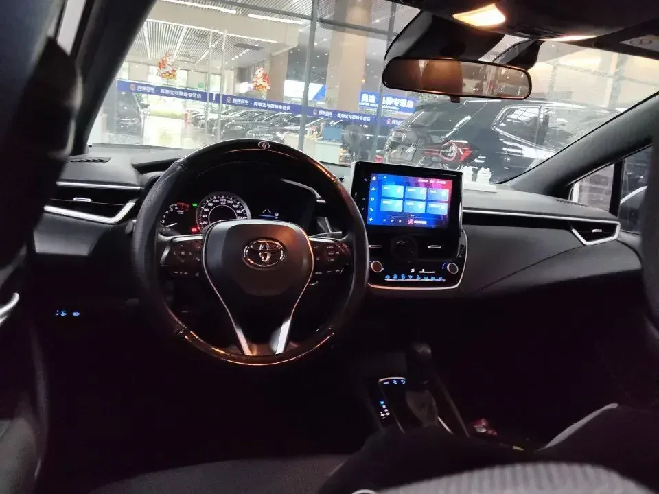 Toyota Levin Lei Ling 2022 185T CVT Deluxe Edition 2022 — thumbnail 3