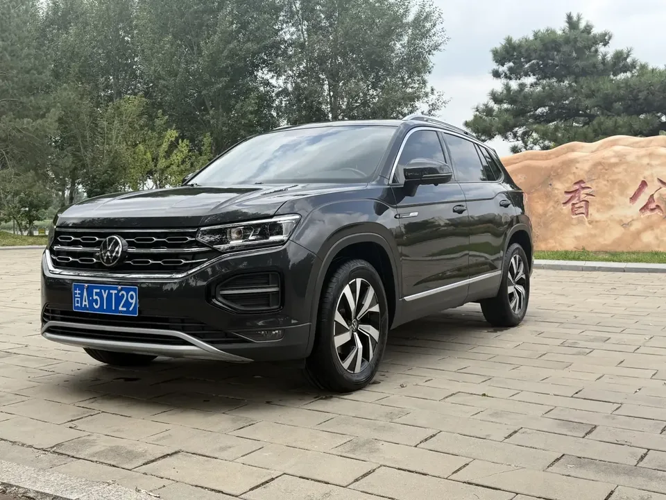 Volkswagen Tayron Tanyue 2022 280TSI 2WD Luxury Smart Edition 2022 — photo 1, buy with delivery to Moscow
