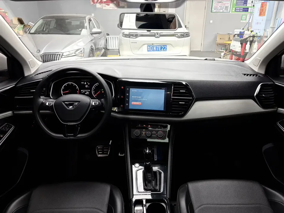 Jetta VS5 Jetta VS5 2021 280TSI Automatic Glory Model 2022 — thumbnail 4