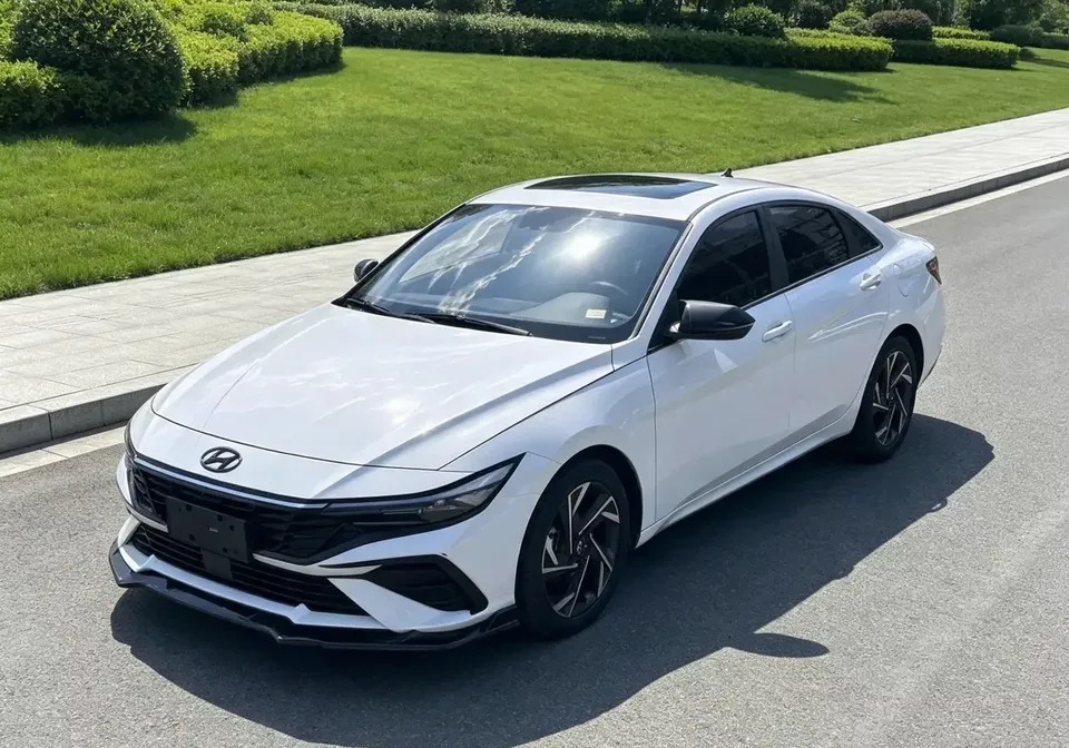 Hyundai Elantra Elantra 2023 1.5L CVT GLX Elite Edition 2024 — photo 1, buy with delivery to Moscow