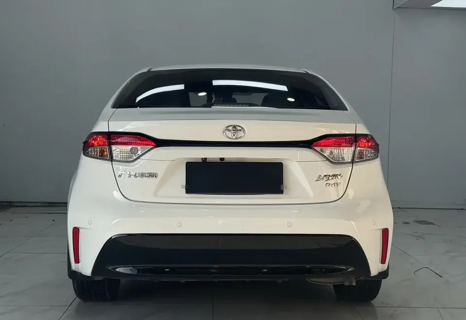 Toyota Levin Lei Ling 2022 185T CVT Deluxe Edition 2023 — thumbnail 2