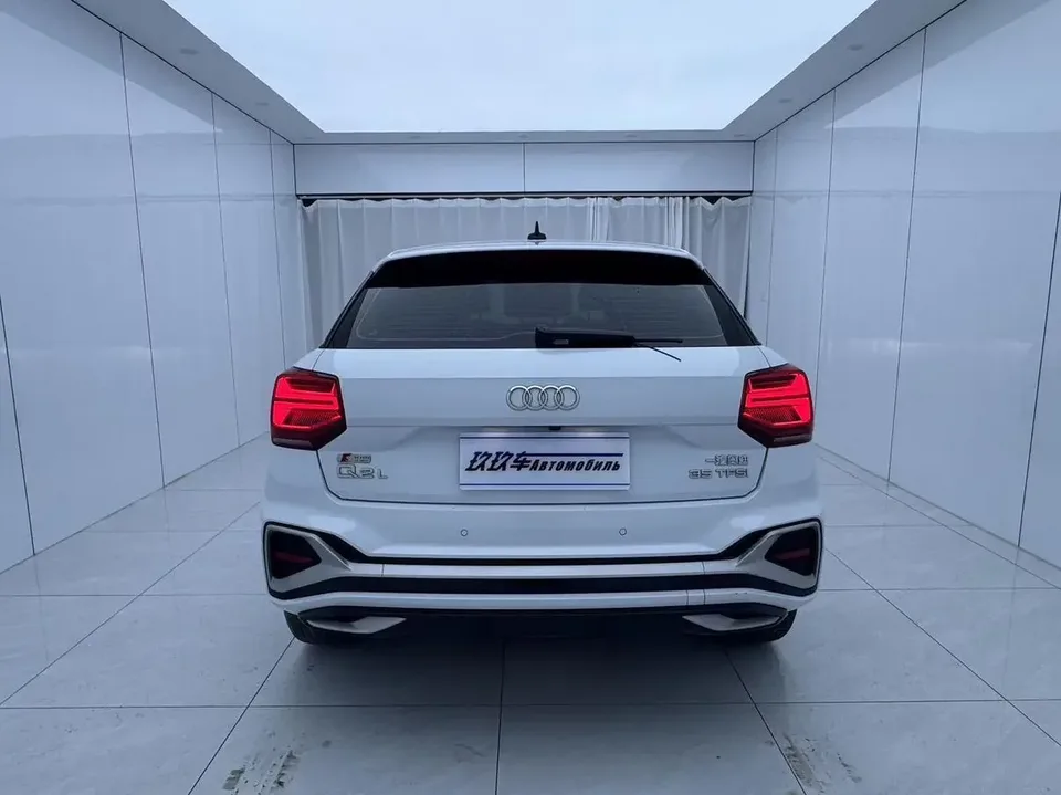 Audi Q2L Audi Q2L 2022 35 TFSI Progressive Dynamic 2022 — thumbnail 2