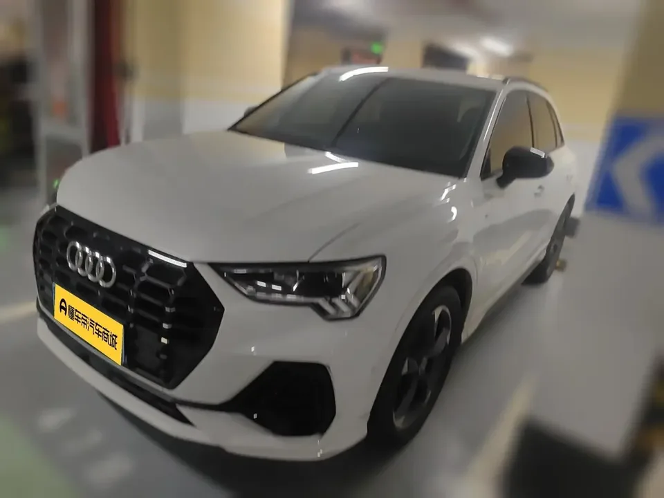 Audi Q3 Audi Q3 2022 35 TFSI Stylish Dynamic 2022 — фото 1, купить с доставкой в Москву