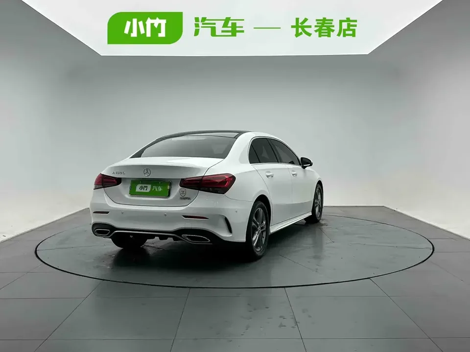 Mercedes-Benz Klasa A Mercedes Benz A Class 2022 A 180 L Sports Sedan 2022 — thumbnail 2