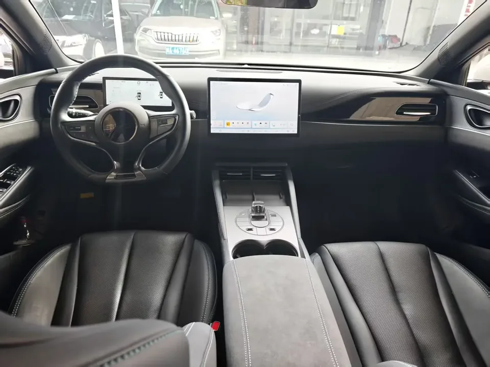 BYD Seal 06DM Seal 06DM 2025 DM-i 120KM Premium Edition 2025 — thumbnail 2