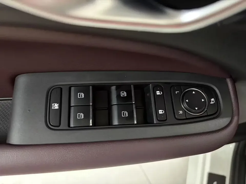 GAC Trumpchi M6 Trumpchi M6 2021 Pro 270T AT Deluxe 2022 — thumbnail 4