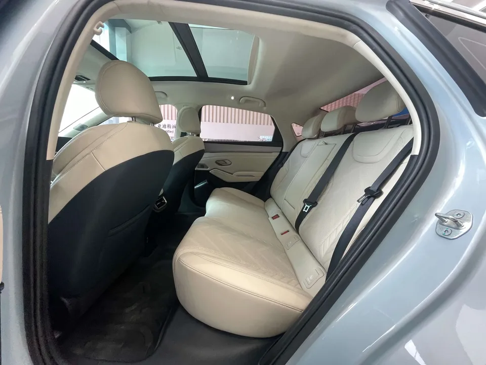 BYD Qin L DM Qin L DM 2024 DM-i 120KM Excellence 2024 — thumbnail 4