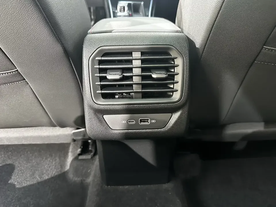 Volkswagen Lamando Lingdu 2022 Lingdu L 280TSI DSG Cool Edition 2023 — thumbnail 5