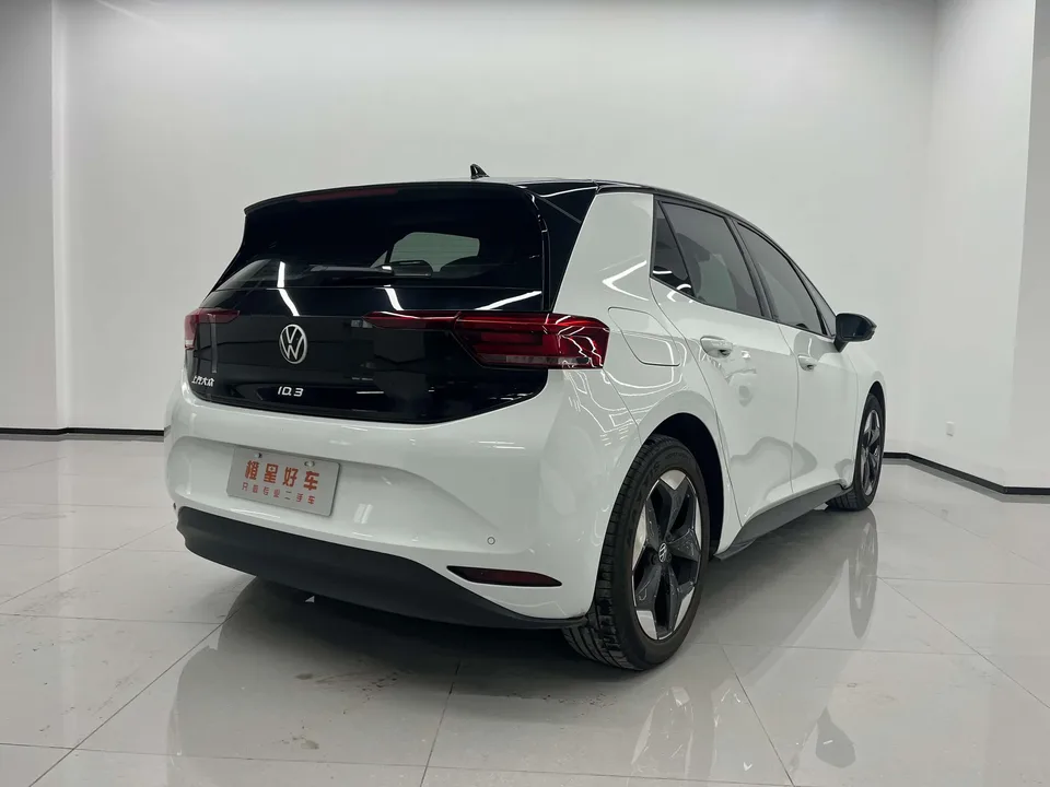 Volkswagen ID.3 Volkswagen ID.3 2025 Smart Model 2025 — thumbnail 2