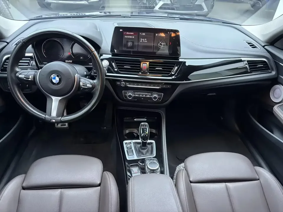BMW 1 Series BMW 1 Series 2021 120i M Sport Night Edition 2022 — thumbnail 3