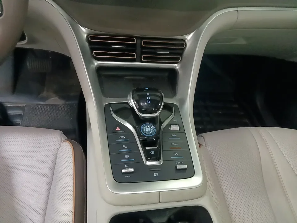 BYD Song Pro DM Song Pro DM 2022 DM-i 110km Flagship Pro 2022 — thumbnail 3