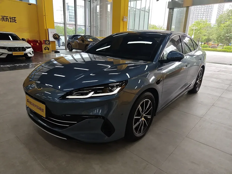 BYD Seal 06DM Seal 06DM 2025 DM-i 80KM Premium Edition 2025 — photo 1, buy with delivery to Moscow