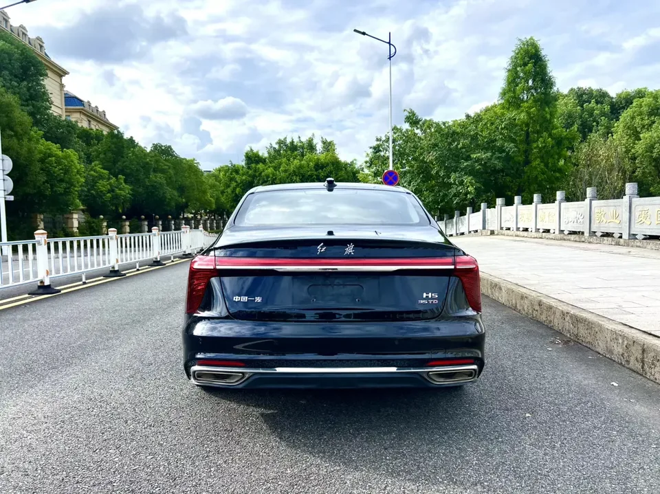 Hongqi H5 Hongqi H5 2024 1.5T DCT Zhilian Qiyue Edition 2024 — thumbnail 2