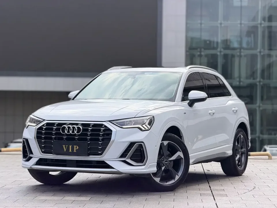 Audi Q3 Audi Q3 2022 35 TFSI Stylish Dynamic 2022 — photo 1, buy with delivery to Moscow