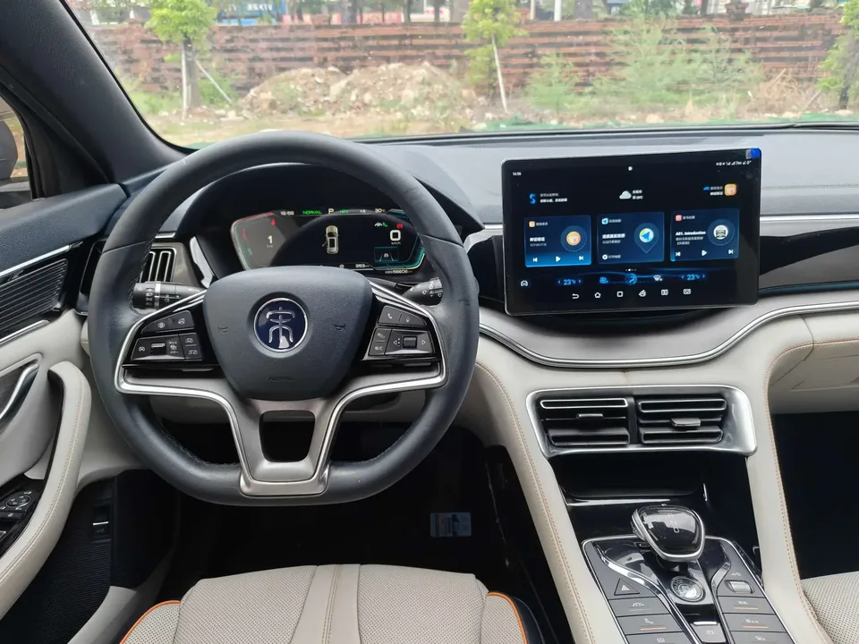 BYD Song PLUS DM Song PLUS DM 2021 DM-i 51KM 2WD Premium 2022 — thumbnail 4