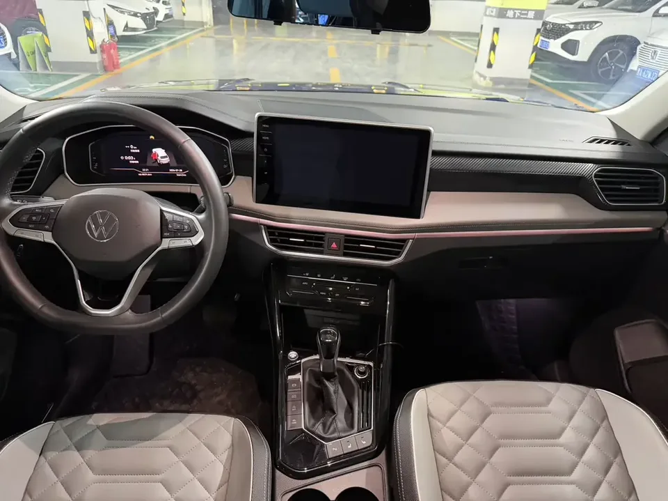 Volkswagen Tayron Tanyue 2023 280TSI 2WD Luxury Plus Advanced Edition 2023 — thumbnail 3